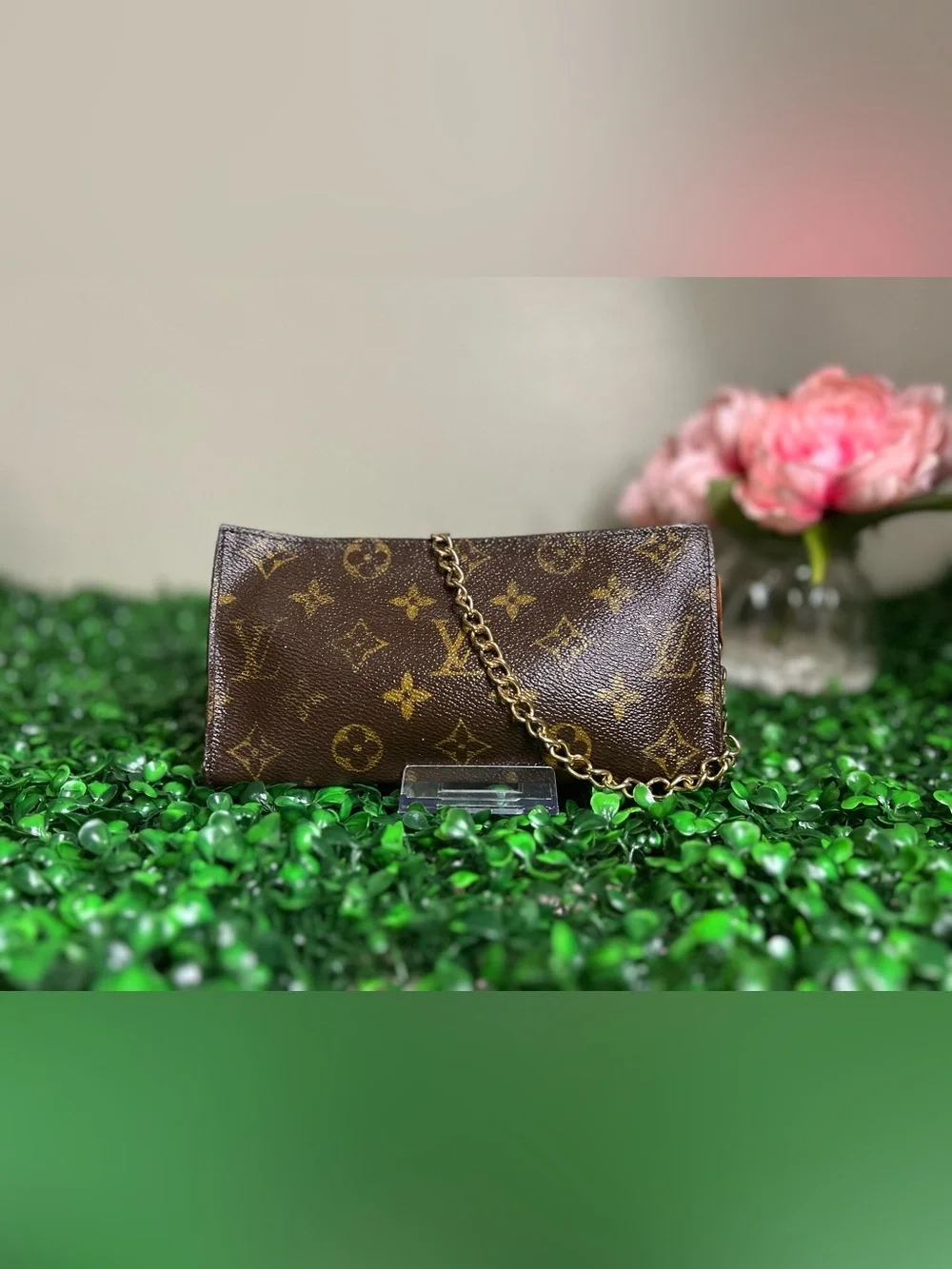 Louis Vuitton Monogram Pochette Accessoires Chain Convertible Clutch Pouch